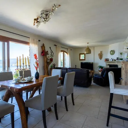 De Charme Avec Piscine Privative Pino