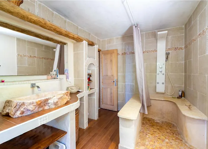 De Charme Avec Piscine Privative * Pino